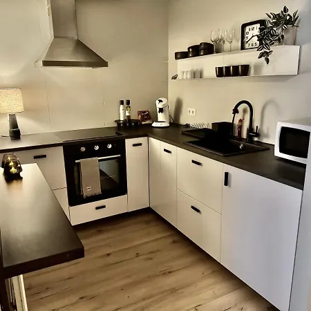 Akureyri Backpackers, Hafnarstraeti 100 - Apartment For 4 Exterior foto
