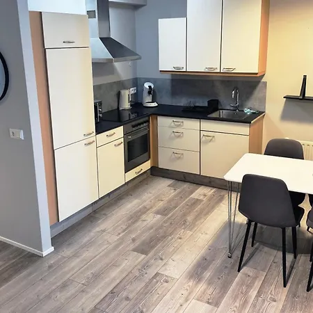 Akureyri Backpackers, Hafnarstraeti 100 - Apartment For 4 Exterior foto