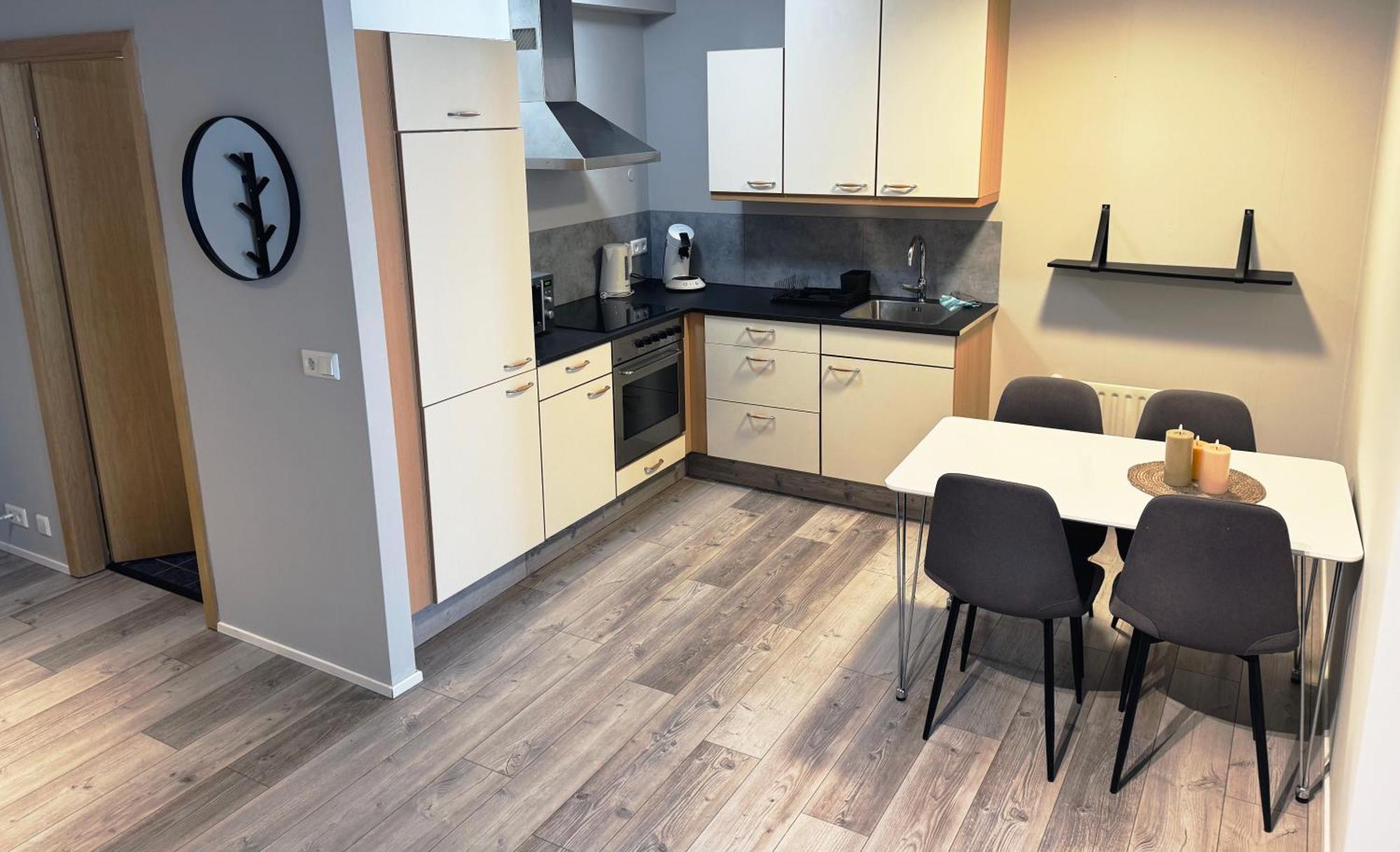 Apartment Backpackers, Hafnarstraeti 100 - For 4